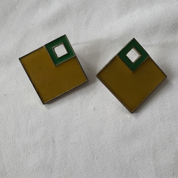 Geometric Yellow And Green Retro Pierced Earrings - Picture 1 of 2